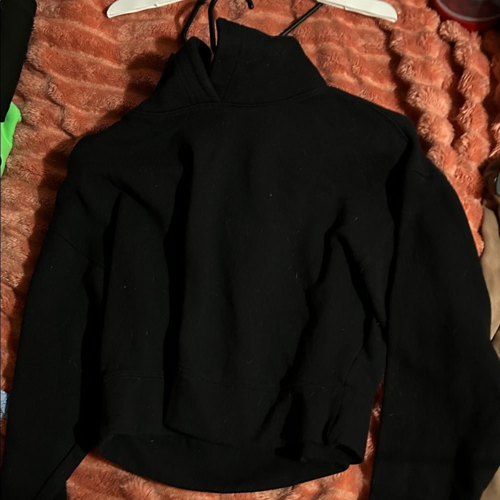 Black Cropped Hoodie
